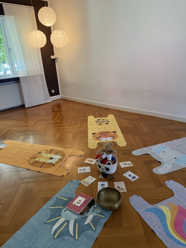 Mini Mind Yoga " Große Herzen" 6–9 Jahren